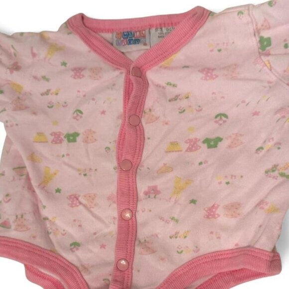 ✨Vintage/Y2K Small Steps Bodysuit✨ - Picture 2 of 4